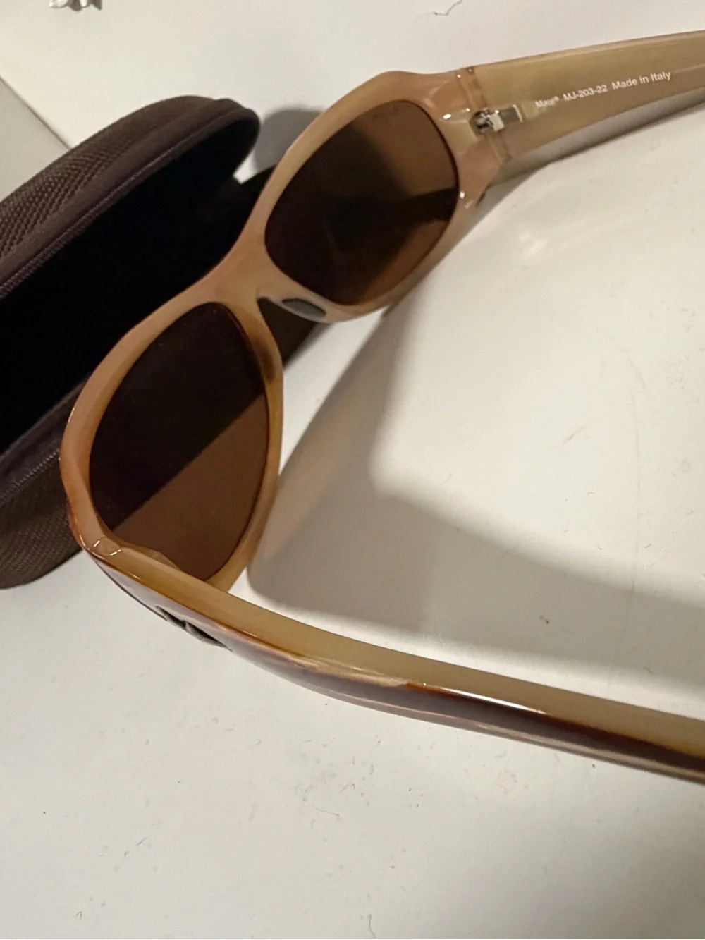 Maui Jim Brown Compact Travel Hard Case w/ Zip & Maui Jim Sunglasses